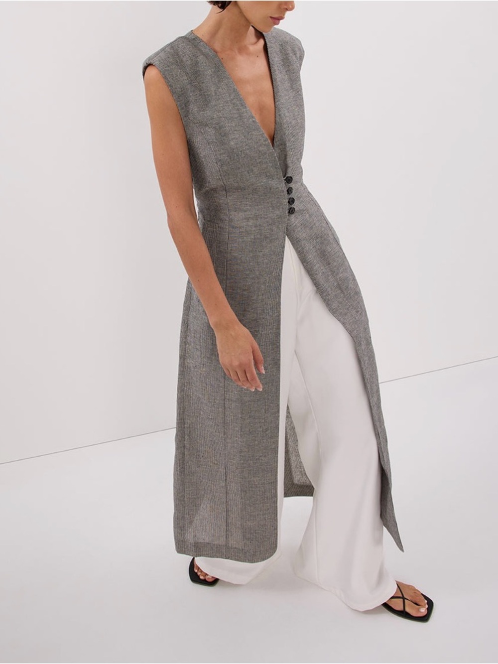 DISSH Grey Sleeveless Long Vest Dress with Deep V - Picture 4 of 7